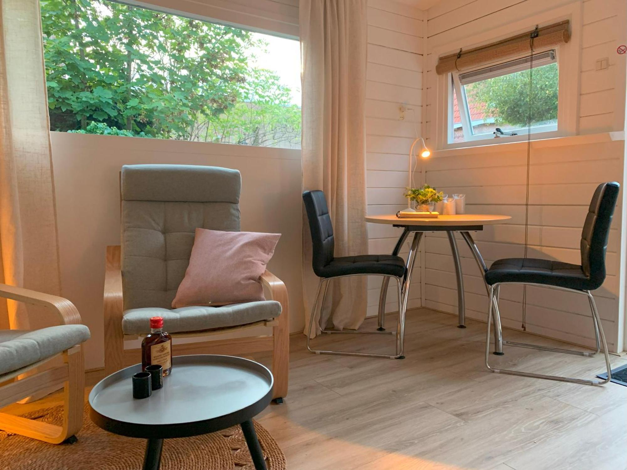 Tiny House Tussen De Grachten Снек Екстер'єр фото